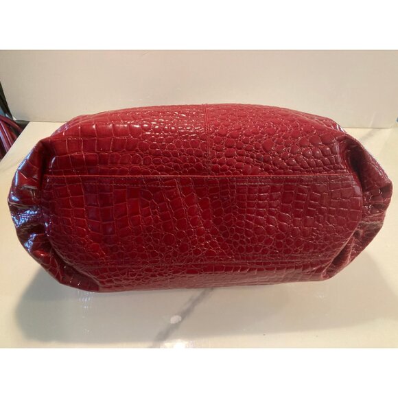 Red patent embossed faux crocodile large purse - Picture 4 of 7